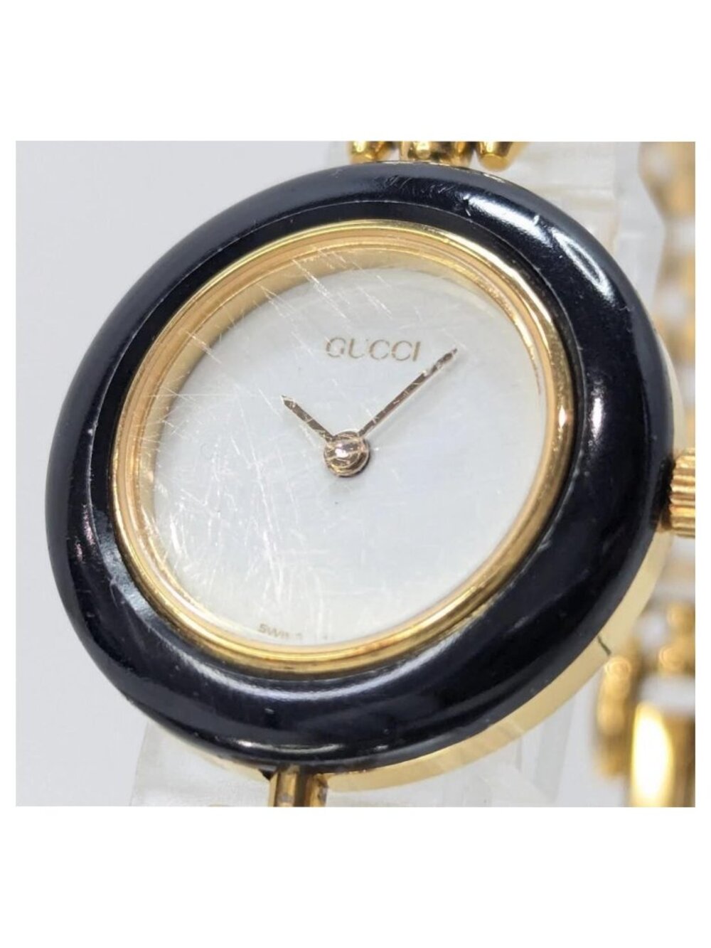 Authentic Vintage Gucci Gold Tone Bracelet Watch Enamel Bezel Women’s Swiss Made - Picture 5 of 15